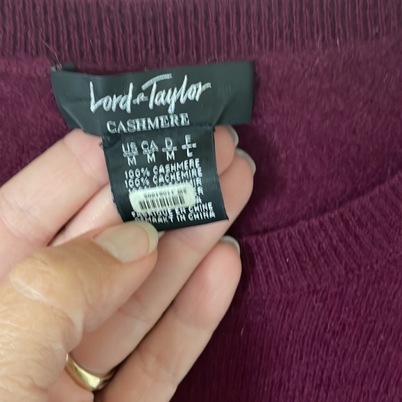 Plum colored 100% cashmere crew neck sweater by Lord & Taylor - Picture 3 of 7